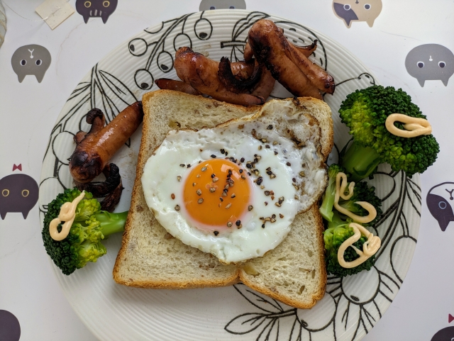 目玉焼きパン